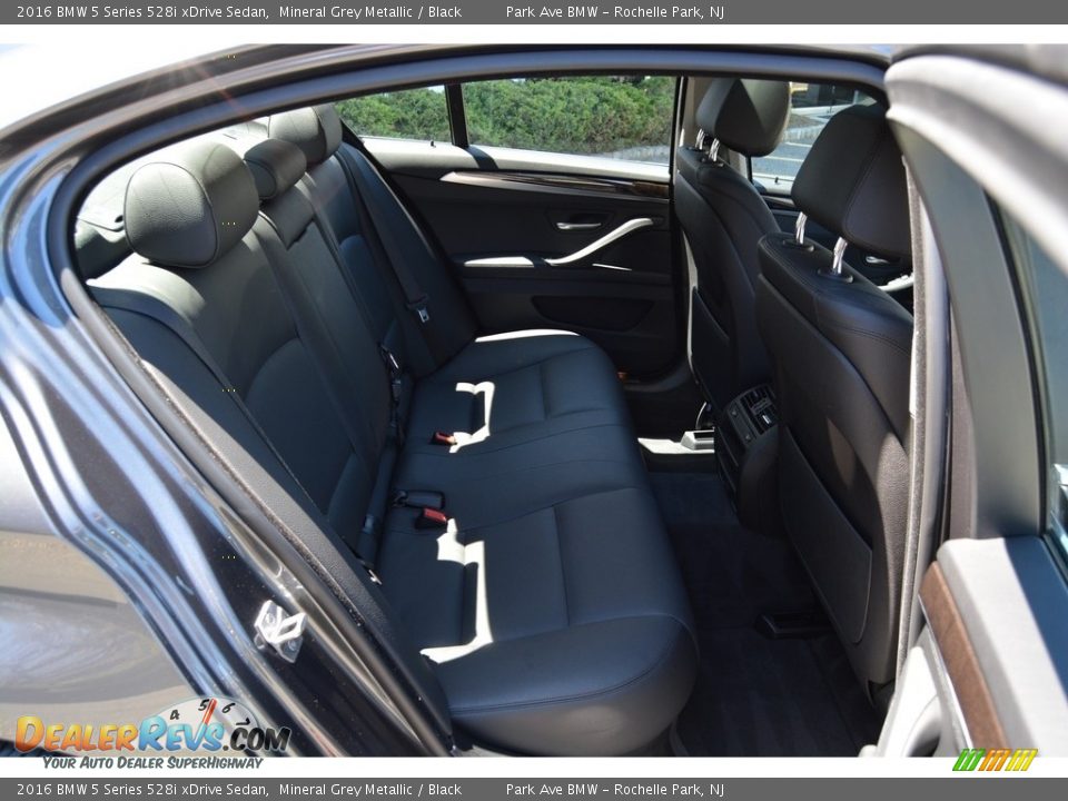 2016 BMW 5 Series 528i xDrive Sedan Mineral Grey Metallic / Black Photo #25
