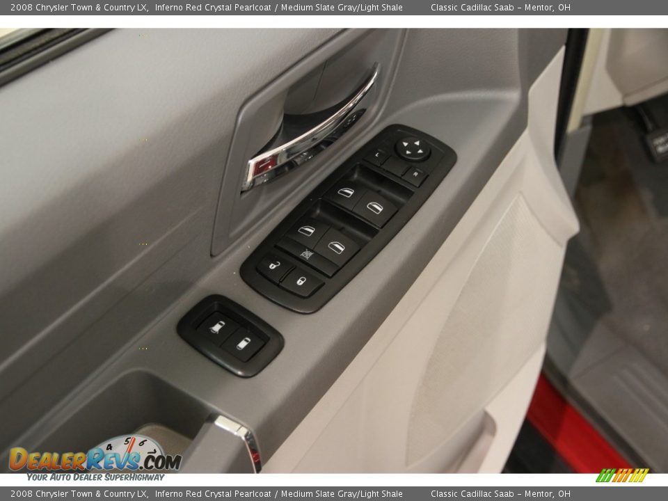 2008 Chrysler Town & Country LX Inferno Red Crystal Pearlcoat / Medium Slate Gray/Light Shale Photo #5
