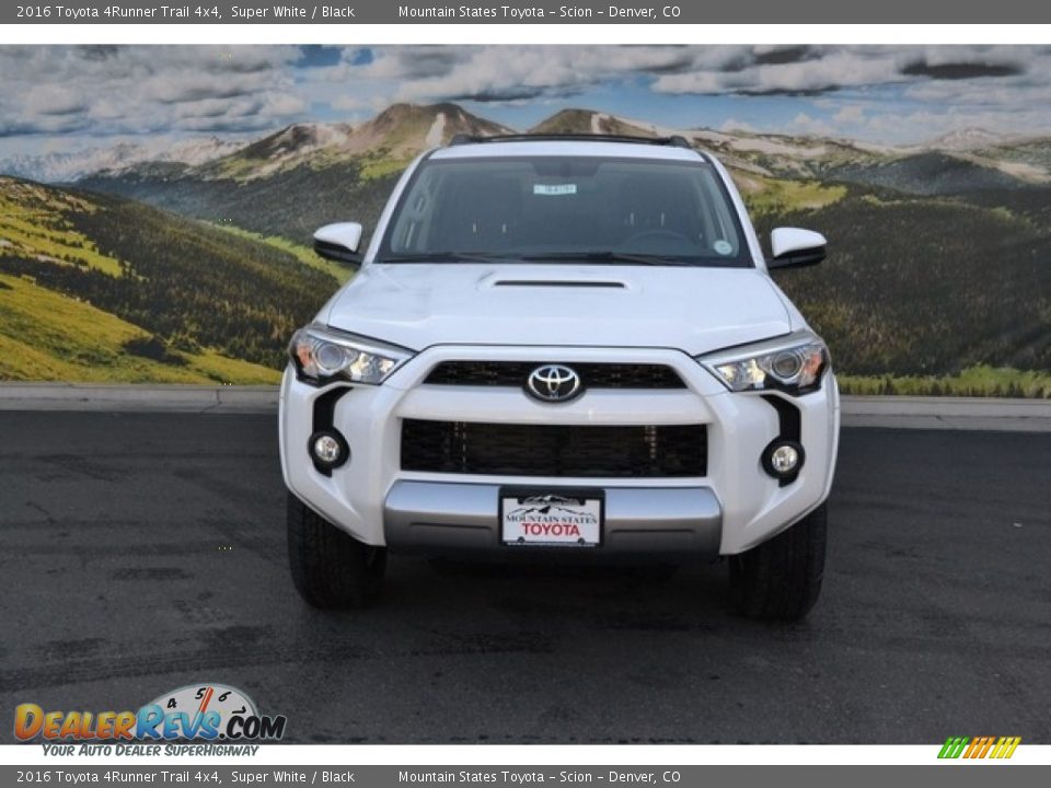 2016 Toyota 4Runner Trail 4x4 Super White / Black Photo #2