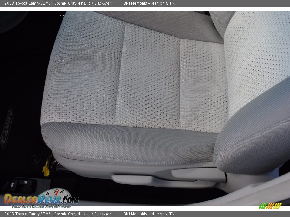 2013 Toyota Camry SE V6 Cosmic Gray Metallic / Black/Ash Photo #12