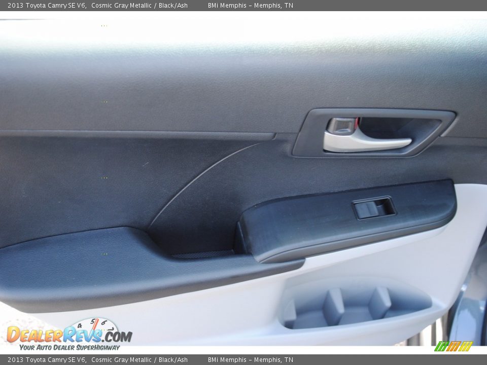 2013 Toyota Camry SE V6 Cosmic Gray Metallic / Black/Ash Photo #17