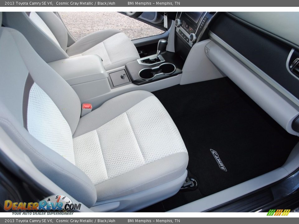 2013 Toyota Camry SE V6 Cosmic Gray Metallic / Black/Ash Photo #22
