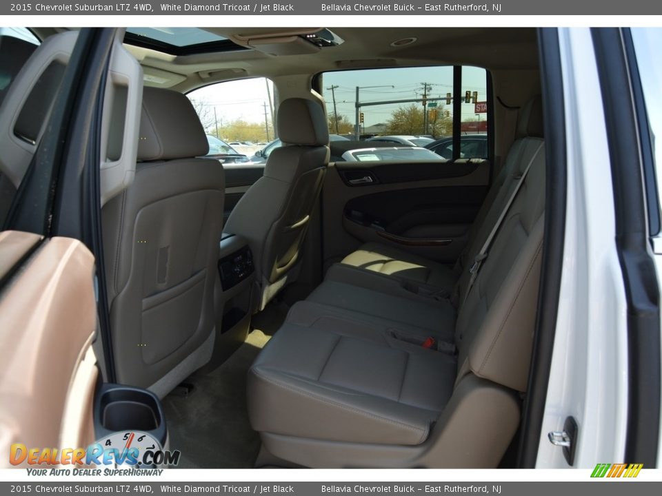 2015 Chevrolet Suburban LTZ 4WD White Diamond Tricoat / Jet Black Photo #13