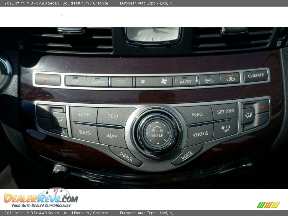 2011 Infiniti M 37x AWD Sedan Liquid Platinum / Graphite Photo #21
