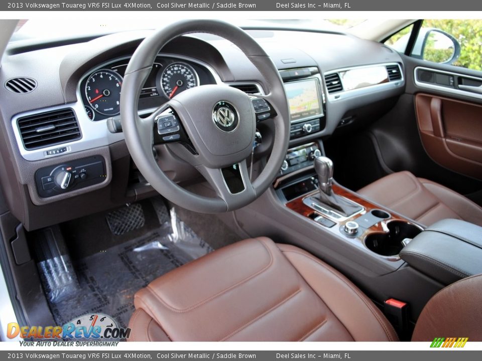Saddle Brown Interior - 2013 Volkswagen Touareg VR6 FSI Lux 4XMotion Photo #16