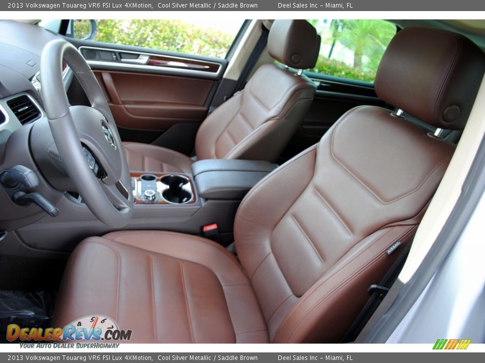 Front Seat of 2013 Volkswagen Touareg VR6 FSI Lux 4XMotion Photo #17