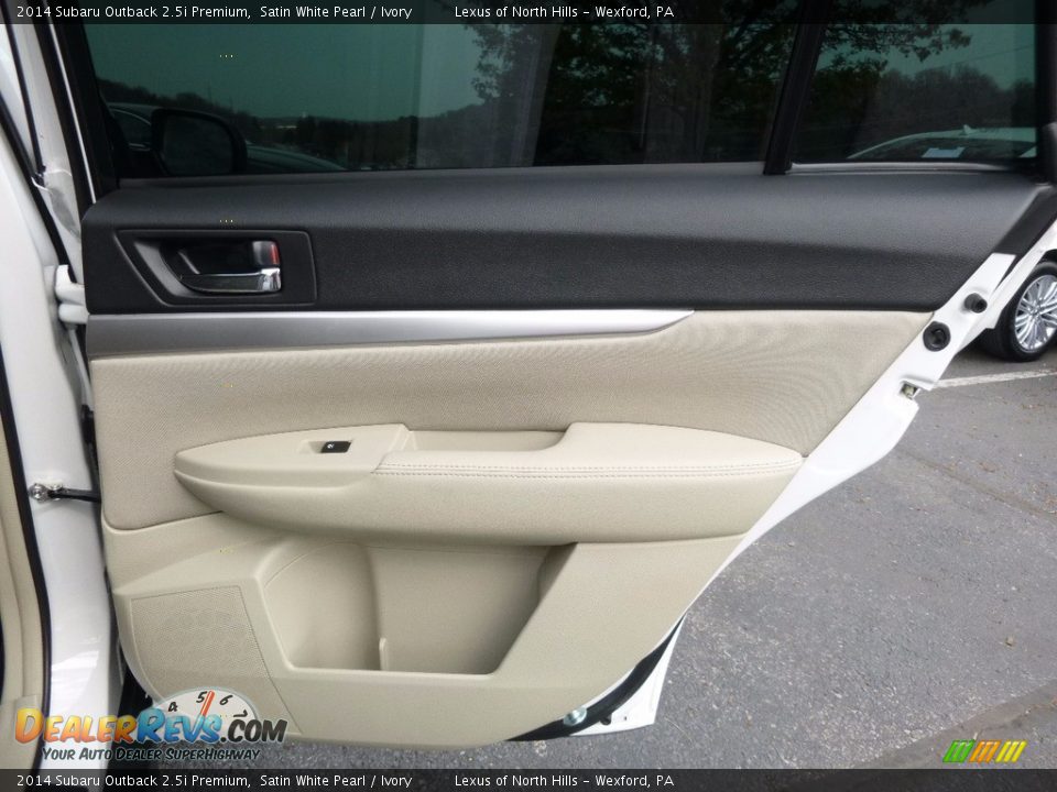 2014 Subaru Outback 2.5i Premium Satin White Pearl / Ivory Photo #8