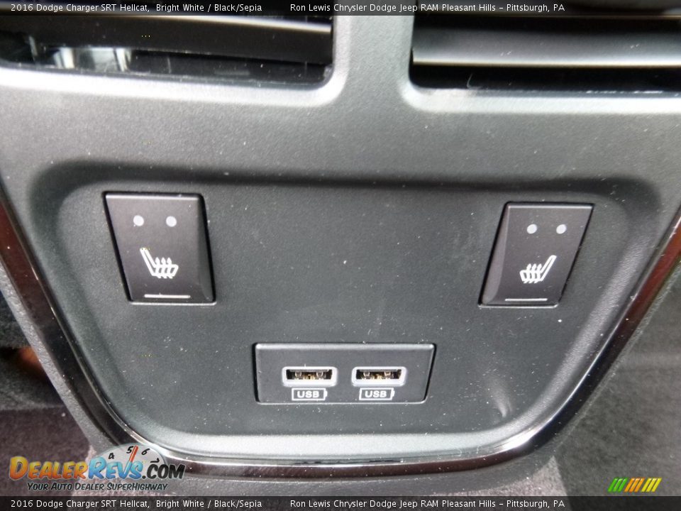 Controls of 2016 Dodge Charger SRT Hellcat Photo #13