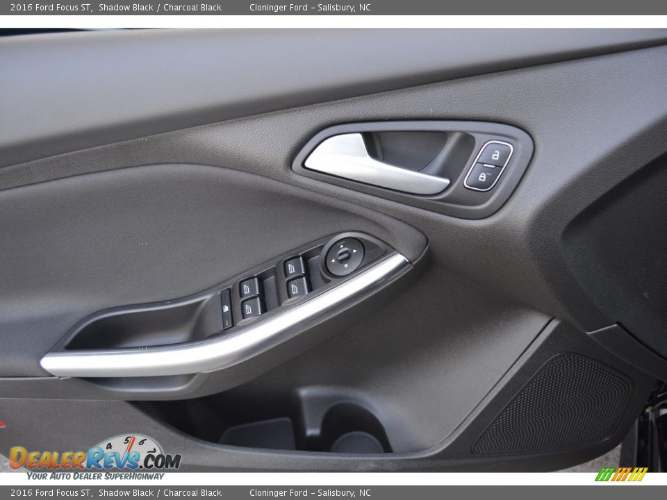 2016 Ford Focus ST Shadow Black / Charcoal Black Photo #5