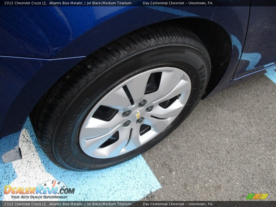 2013 Chevrolet Cruze LS Atlantis Blue Metallic / Jet Black/Medium Titanium Photo #7