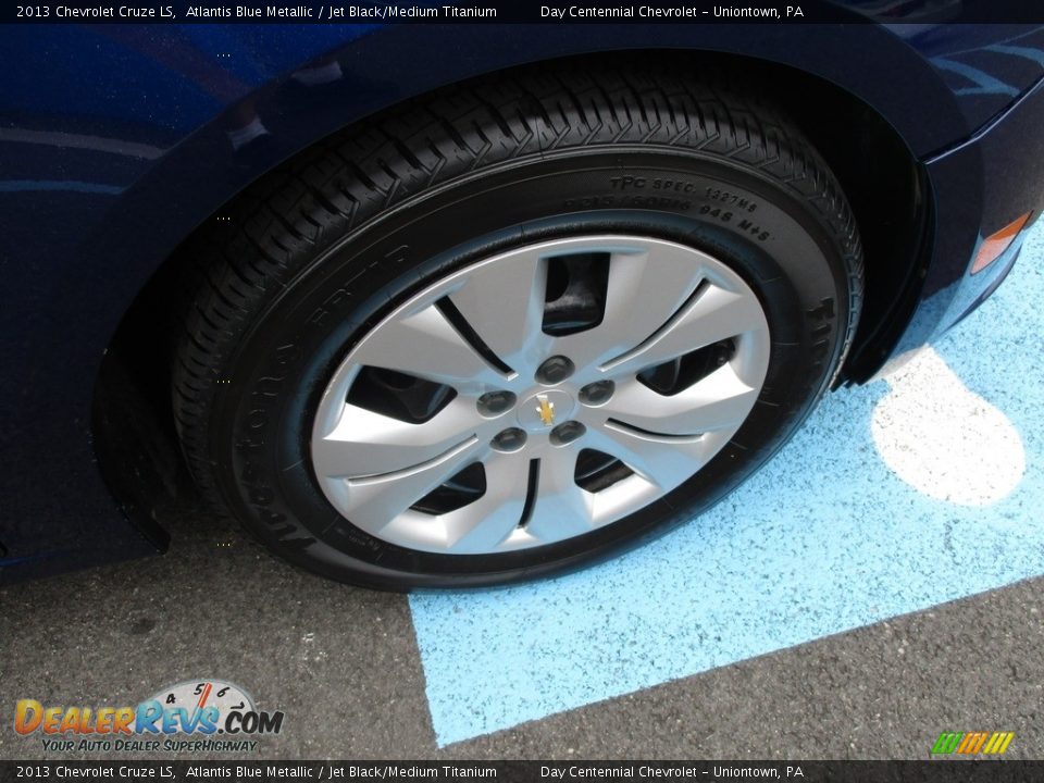 2013 Chevrolet Cruze LS Atlantis Blue Metallic / Jet Black/Medium Titanium Photo #9