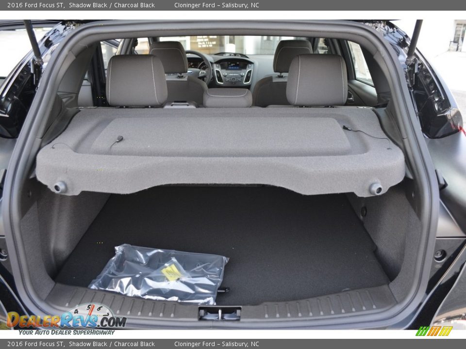 2016 Ford Focus ST Shadow Black / Charcoal Black Photo #9