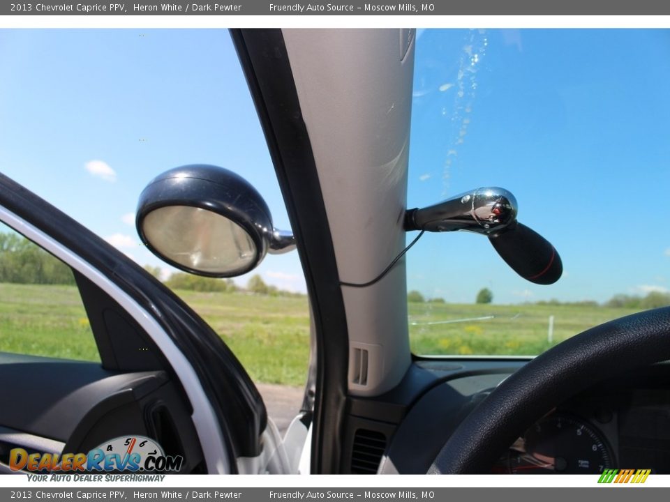2013 Chevrolet Caprice PPV Heron White / Dark Pewter Photo #16