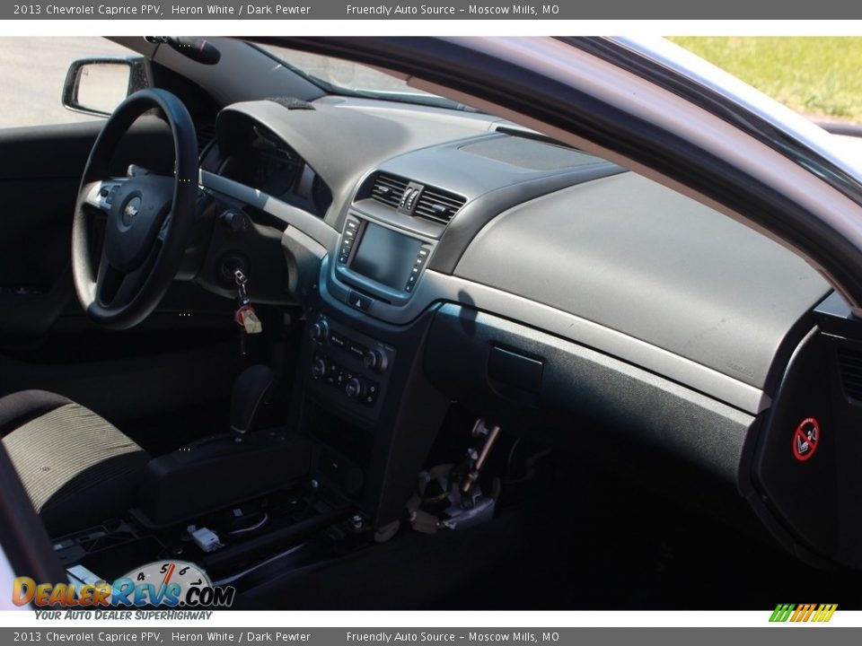 2013 Chevrolet Caprice PPV Heron White / Dark Pewter Photo #26