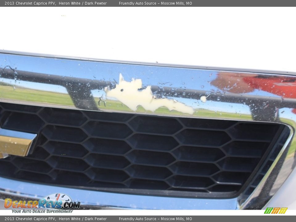 2013 Chevrolet Caprice PPV Heron White / Dark Pewter Photo #28