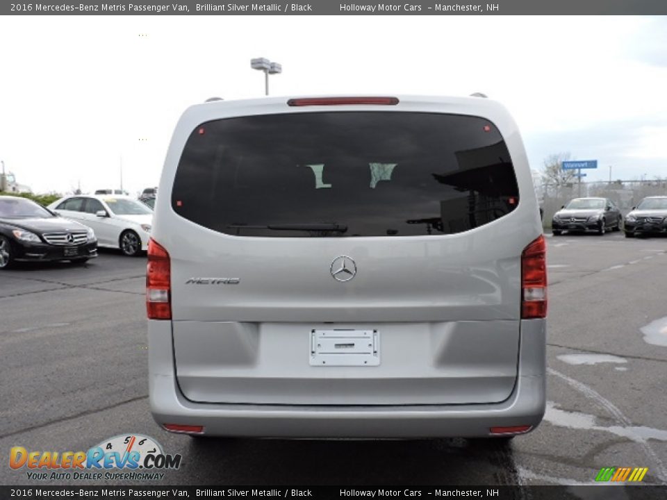2016 Mercedes-Benz Metris Passenger Van Brilliant Silver Metallic / Black Photo #4