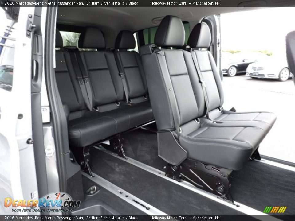 2016 Mercedes-Benz Metris Passenger Van Brilliant Silver Metallic / Black Photo #8