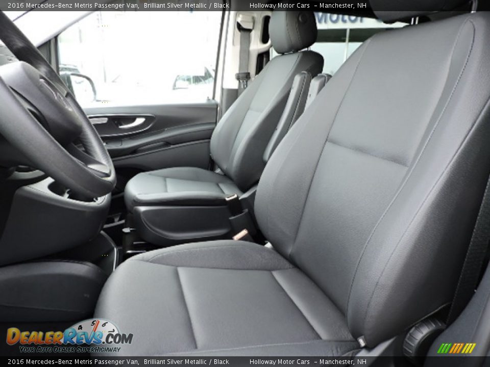 2016 Mercedes-Benz Metris Passenger Van Brilliant Silver Metallic / Black Photo #11