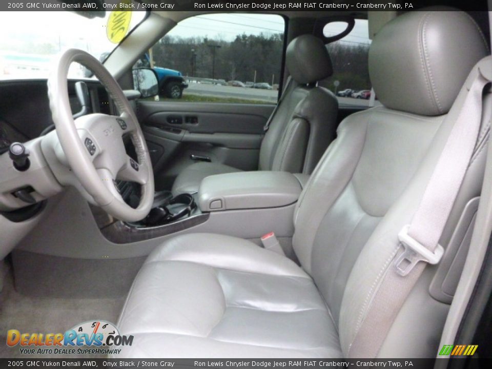 2005 GMC Yukon Denali AWD Onyx Black / Stone Gray Photo #15
