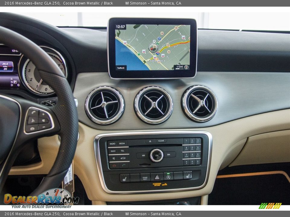 Navigation of 2016 Mercedes-Benz GLA 250 Photo #8