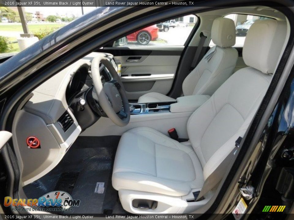 2016 Jaguar XF 35t Ultimate Black / Light Oyster Photo #3