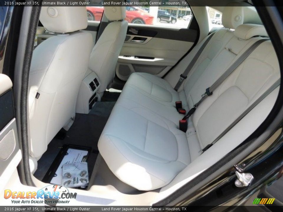 2016 Jaguar XF 35t Ultimate Black / Light Oyster Photo #13