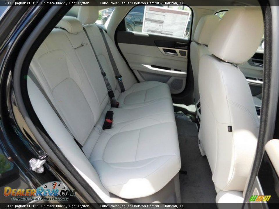 2016 Jaguar XF 35t Ultimate Black / Light Oyster Photo #17