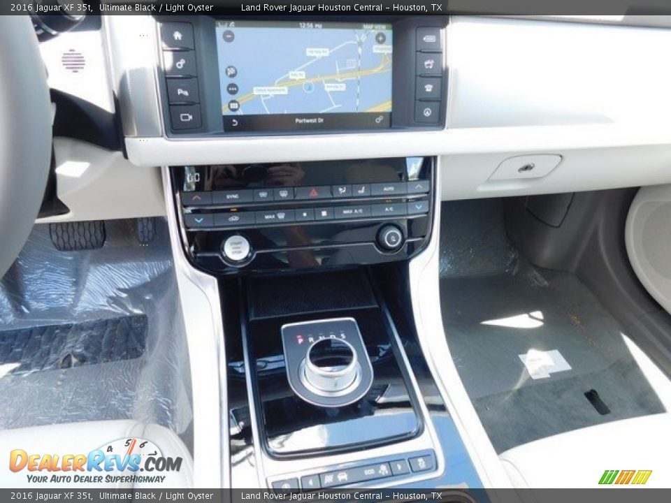 2016 Jaguar XF 35t Ultimate Black / Light Oyster Photo #19