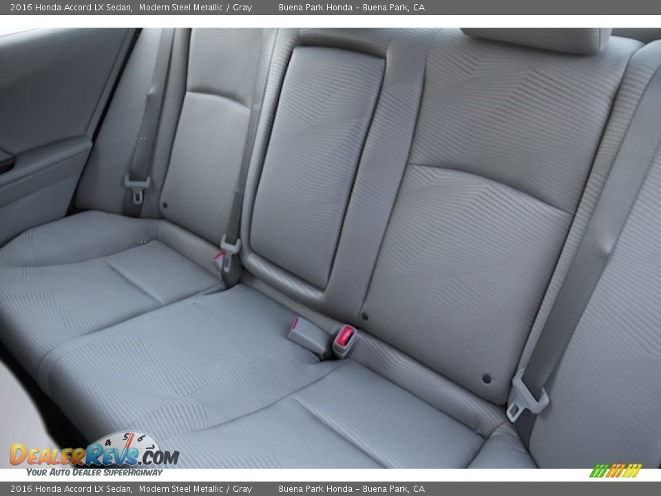 2016 Honda Accord LX Sedan Modern Steel Metallic / Gray Photo #13