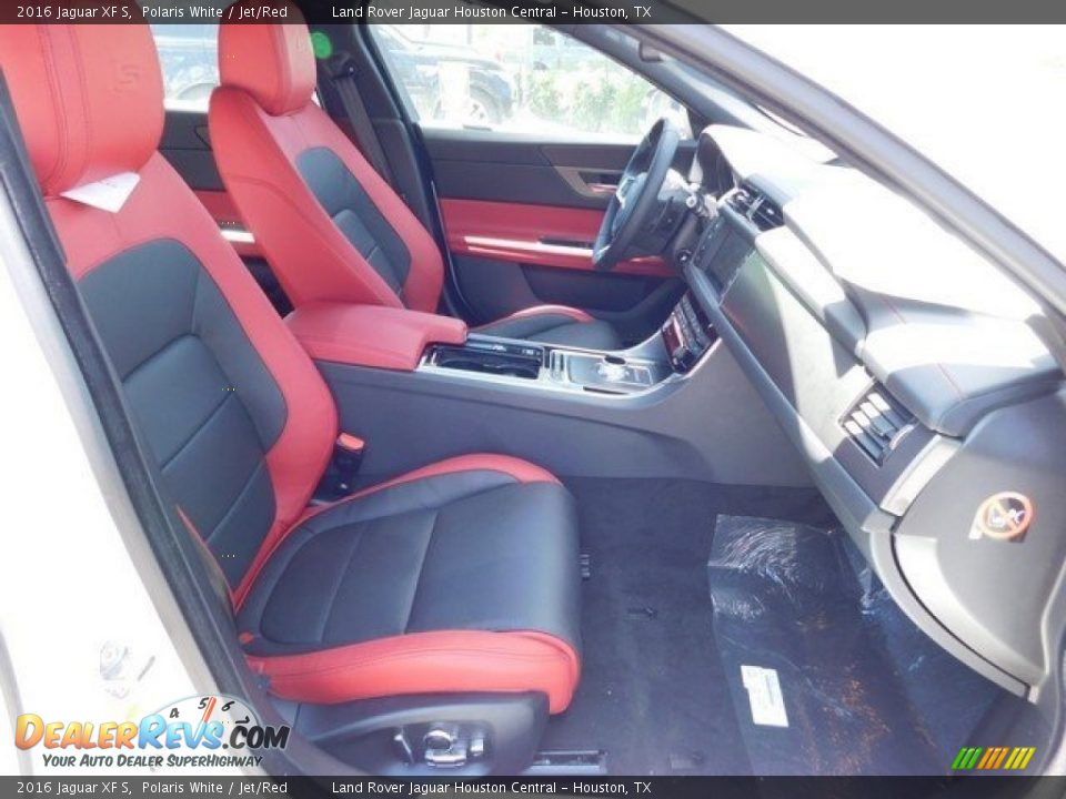 Front Seat of 2016 Jaguar XF S Photo #5