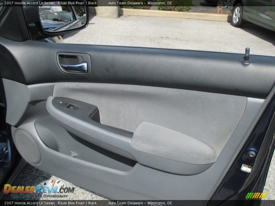 2007 Honda Accord LX Sedan Royal Blue Pearl / Black Photo #25