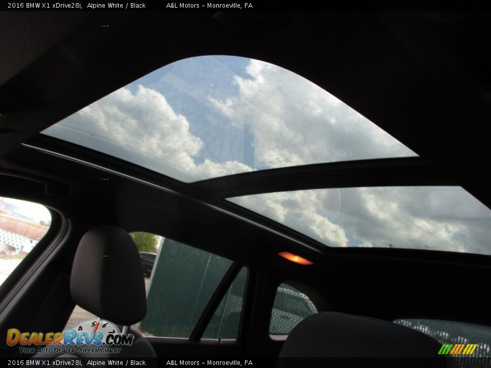 2016 BMW X1 xDrive28i Alpine White / Black Photo #11