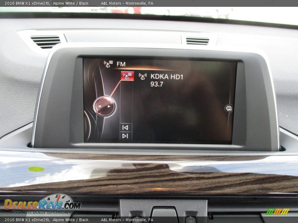 2016 BMW X1 xDrive28i Alpine White / Black Photo #16