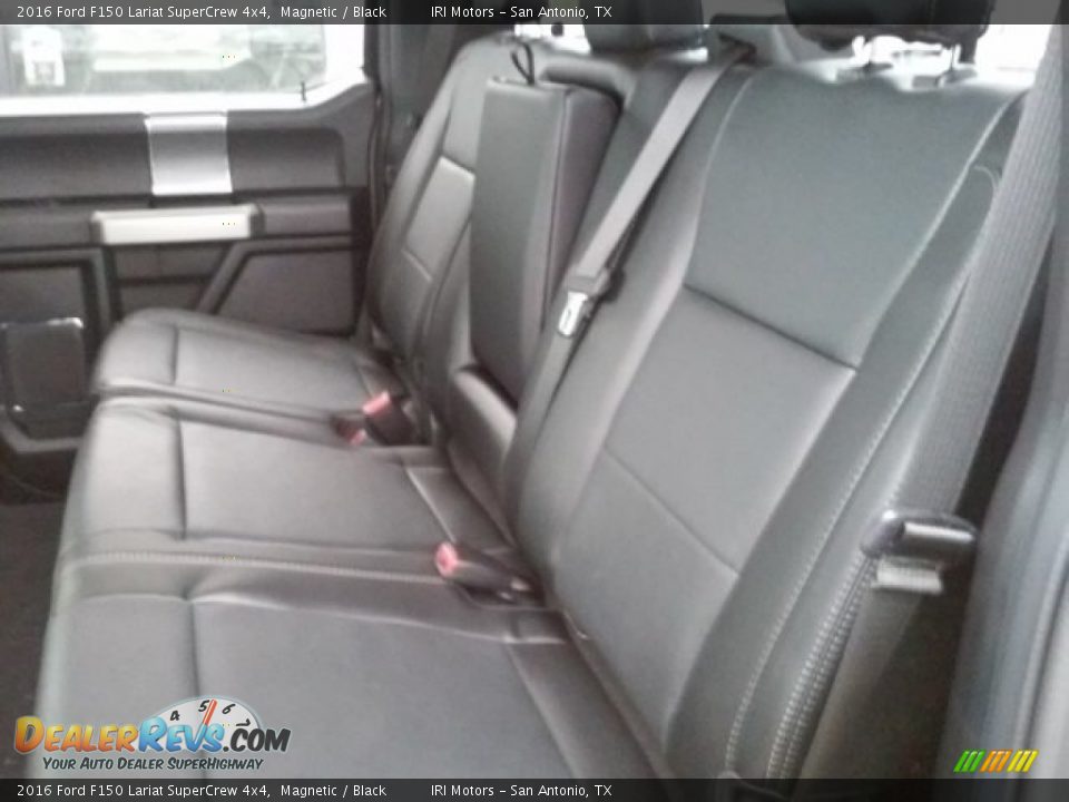 2016 Ford F150 Lariat SuperCrew 4x4 Magnetic / Black Photo #17