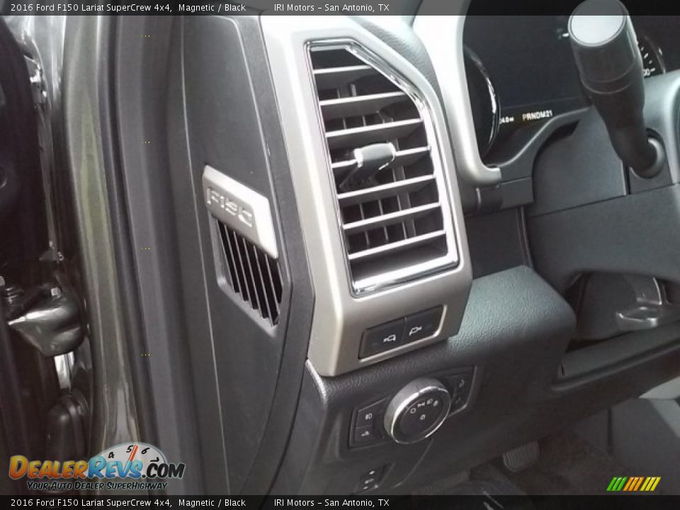 2016 Ford F150 Lariat SuperCrew 4x4 Magnetic / Black Photo #24