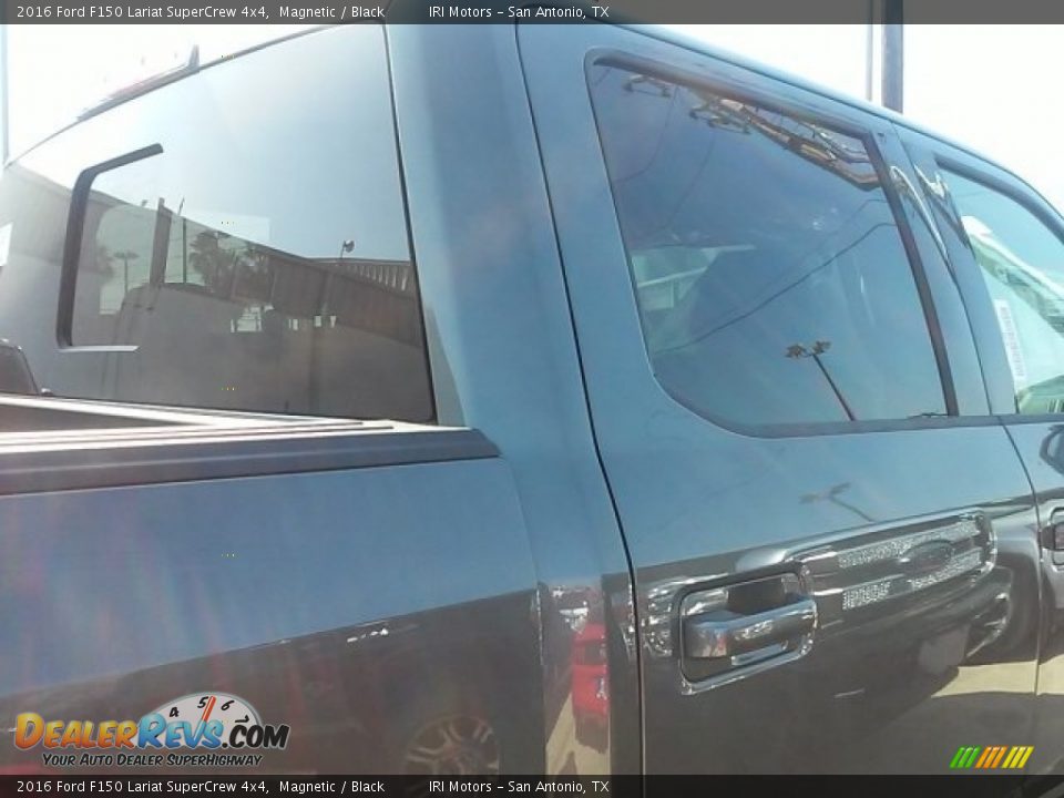 2016 Ford F150 Lariat SuperCrew 4x4 Magnetic / Black Photo #29