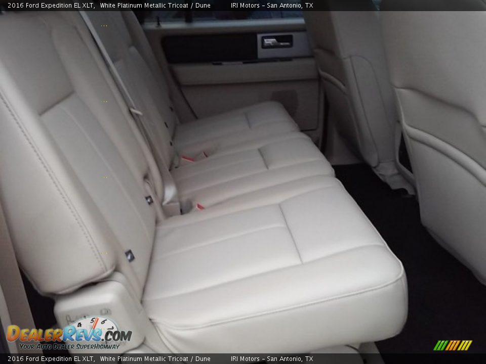 2016 Ford Expedition EL XLT White Platinum Metallic Tricoat / Dune Photo #2