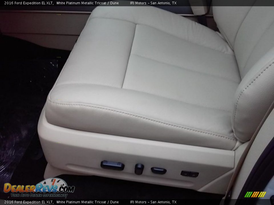 2016 Ford Expedition EL XLT White Platinum Metallic Tricoat / Dune Photo #13