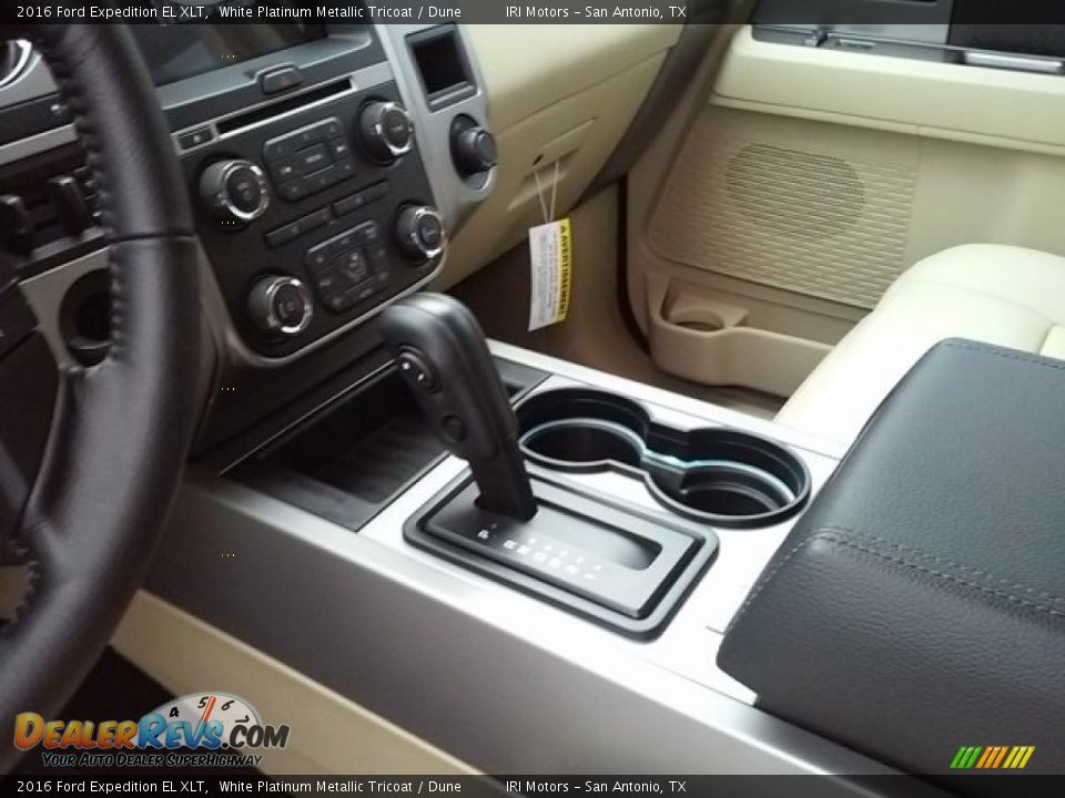 2016 Ford Expedition EL XLT White Platinum Metallic Tricoat / Dune Photo #16