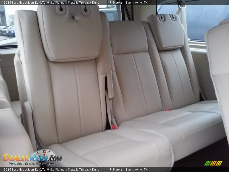 2016 Ford Expedition EL XLT White Platinum Metallic Tricoat / Dune Photo #19