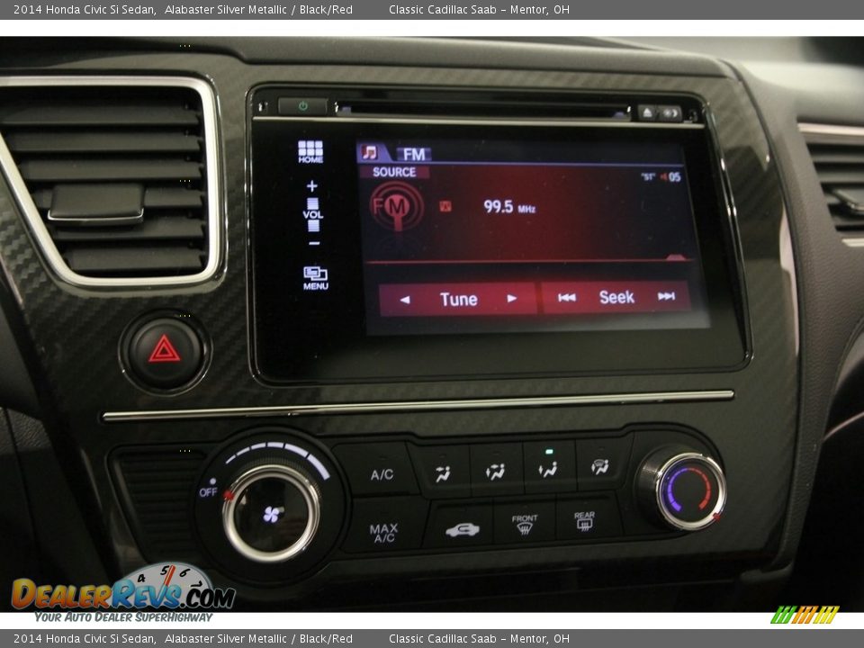 Controls of 2014 Honda Civic Si Sedan Photo #9