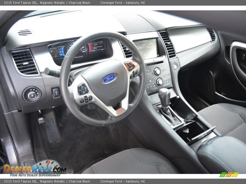 2015 Ford Taurus SEL Magnetic Metallic / Charcoal Black Photo #10