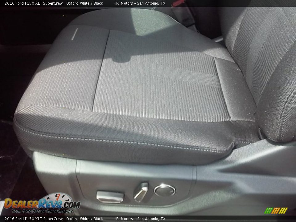 2016 Ford F150 XLT SuperCrew Oxford White / Black Photo #17