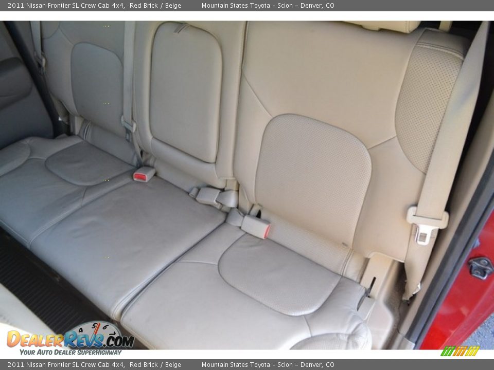 2011 Nissan Frontier SL Crew Cab 4x4 Red Brick / Beige Photo #8