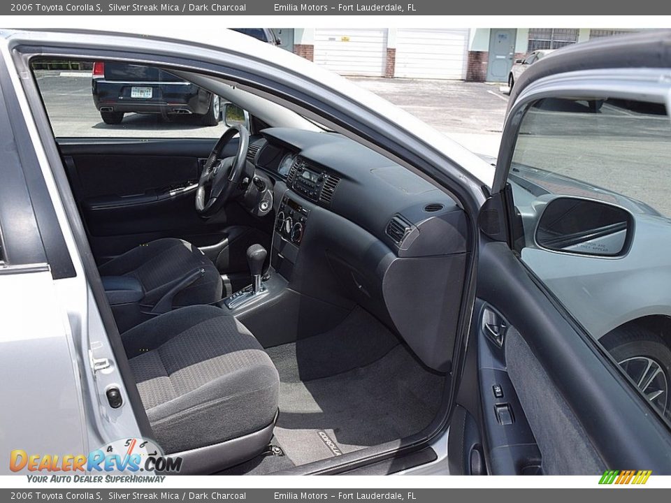 2006 Toyota Corolla S Silver Streak Mica / Dark Charcoal Photo #17
