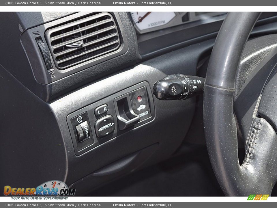 2006 Toyota Corolla S Silver Streak Mica / Dark Charcoal Photo #24