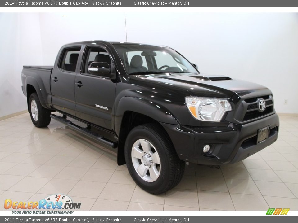 Front 3/4 View of 2014 Toyota Tacoma V6 SR5 Double Cab 4x4 Photo #1