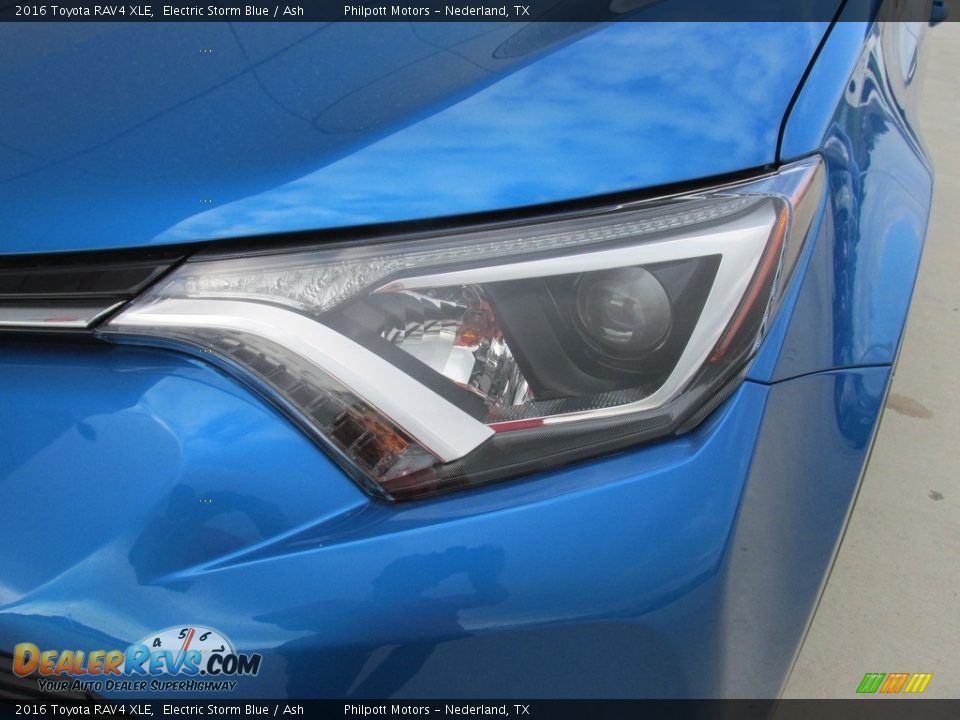 2016 Toyota RAV4 XLE Electric Storm Blue / Ash Photo #9