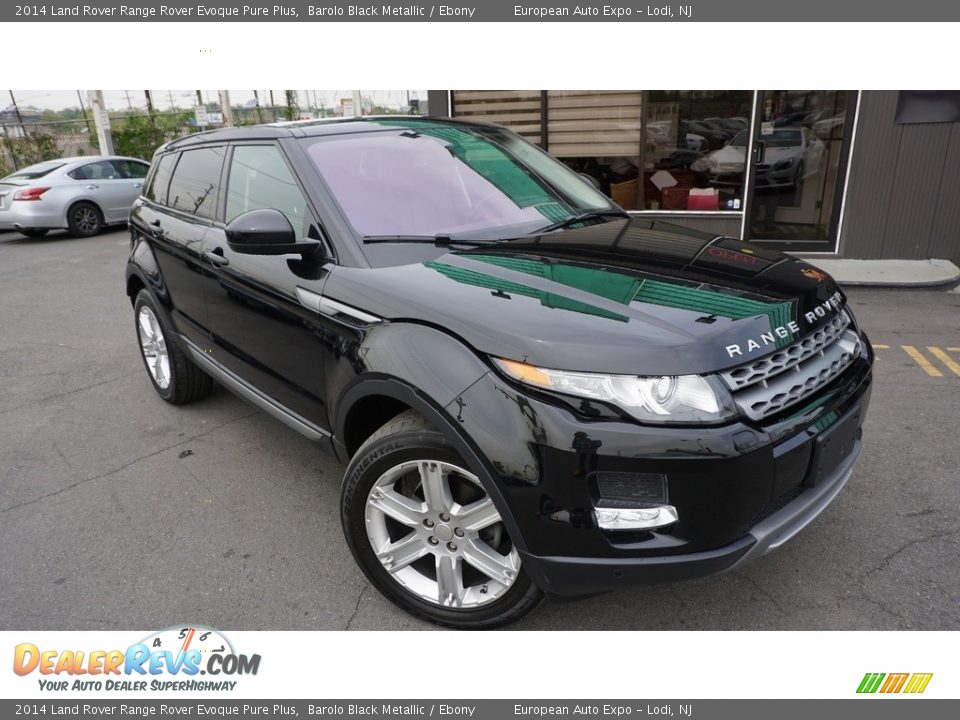 Front 3/4 View of 2014 Land Rover Range Rover Evoque Pure Plus Photo #2