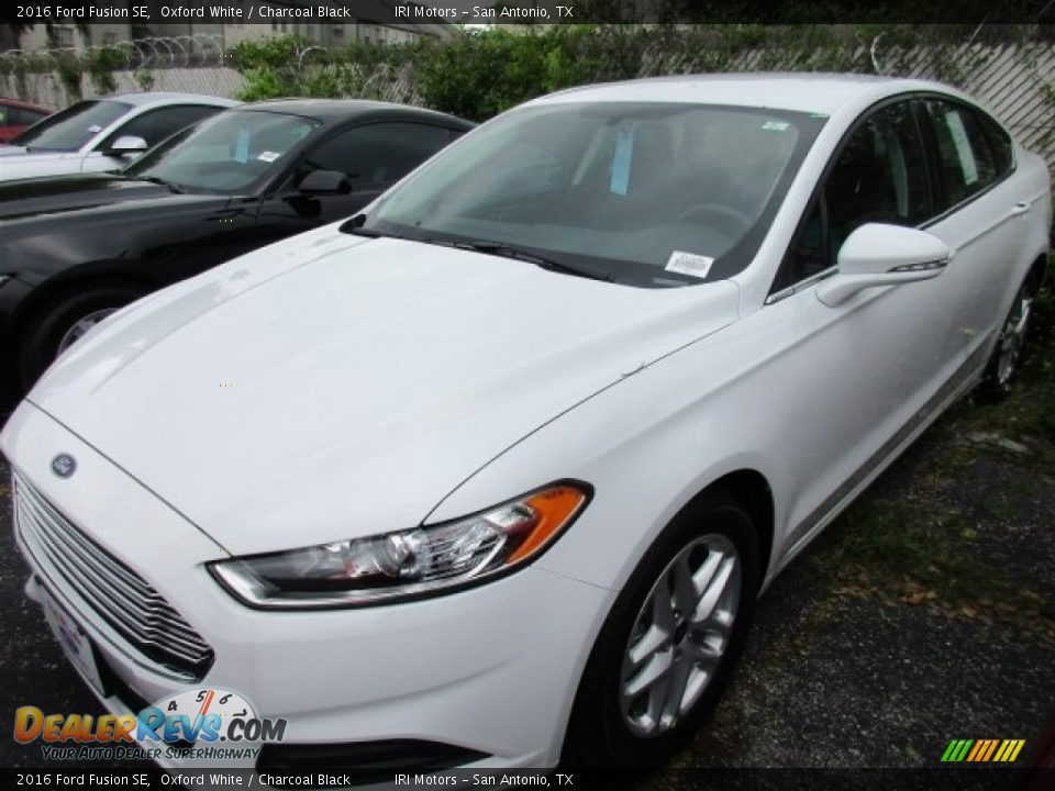 2016 Ford Fusion SE Oxford White / Charcoal Black Photo #2